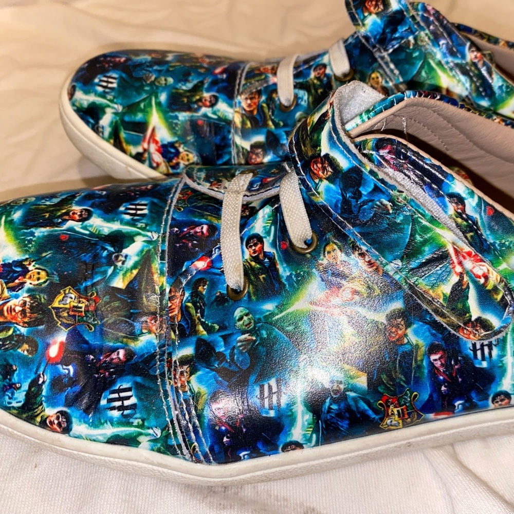 Harry Potter Shoes - Picture 3 of 3